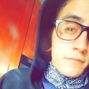 Meet your Posher, Colin